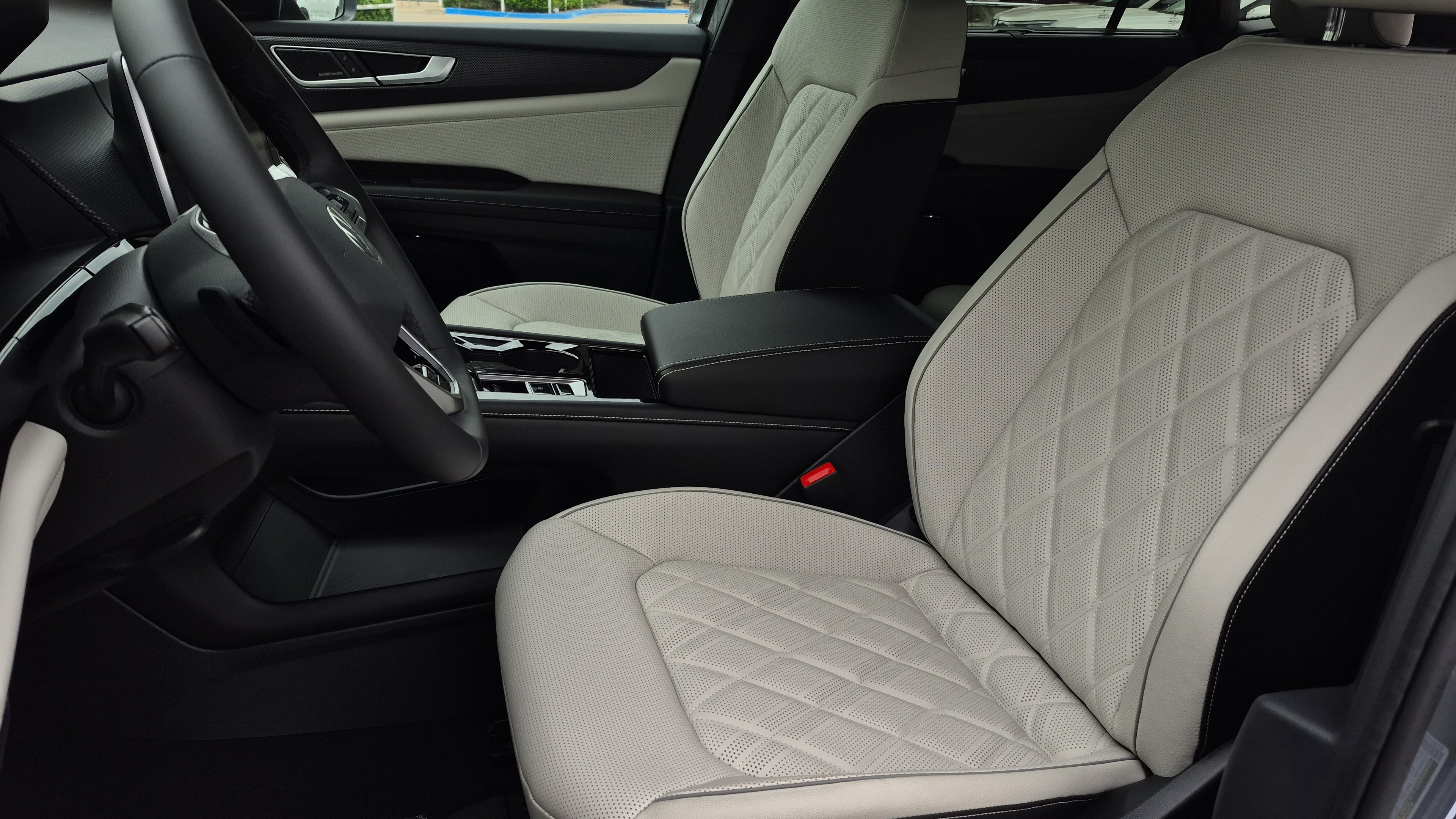 New Pure Gray 2026 Volkswagen Atlas Cross Sport 2.0T SEL Premium R