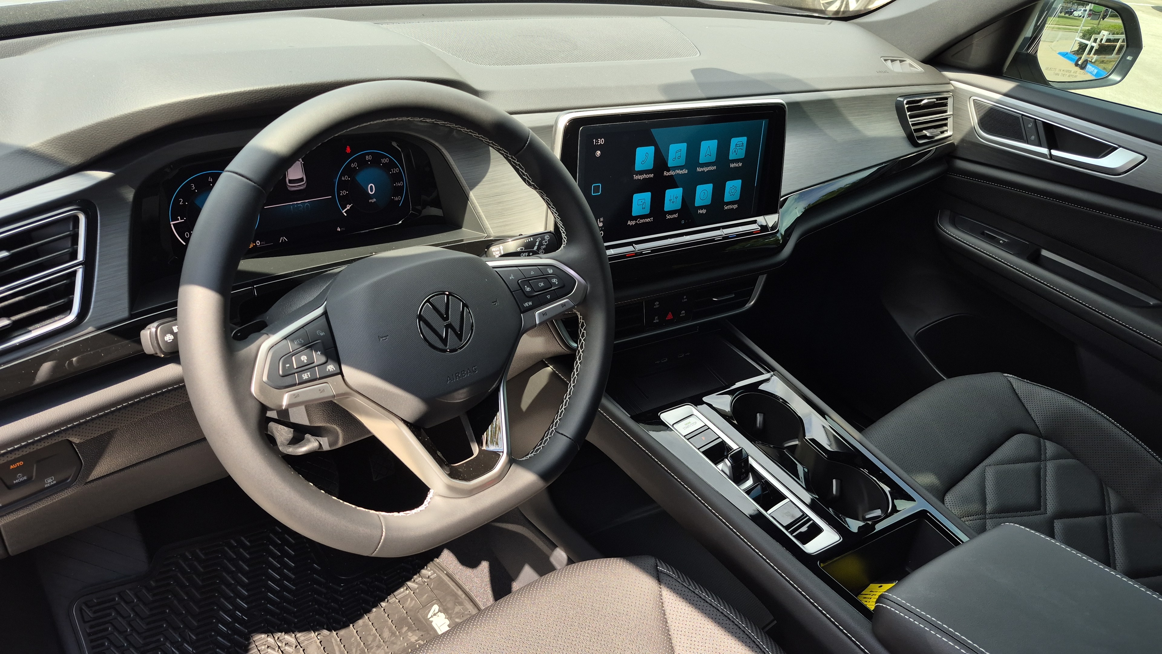 New Ilver Mist Metallic 2026 Volkswagen Atlas Cross Sport 2.0T SE